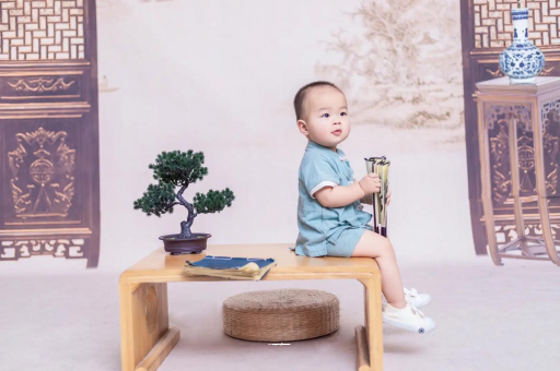 德宏宝宝几个月会认人